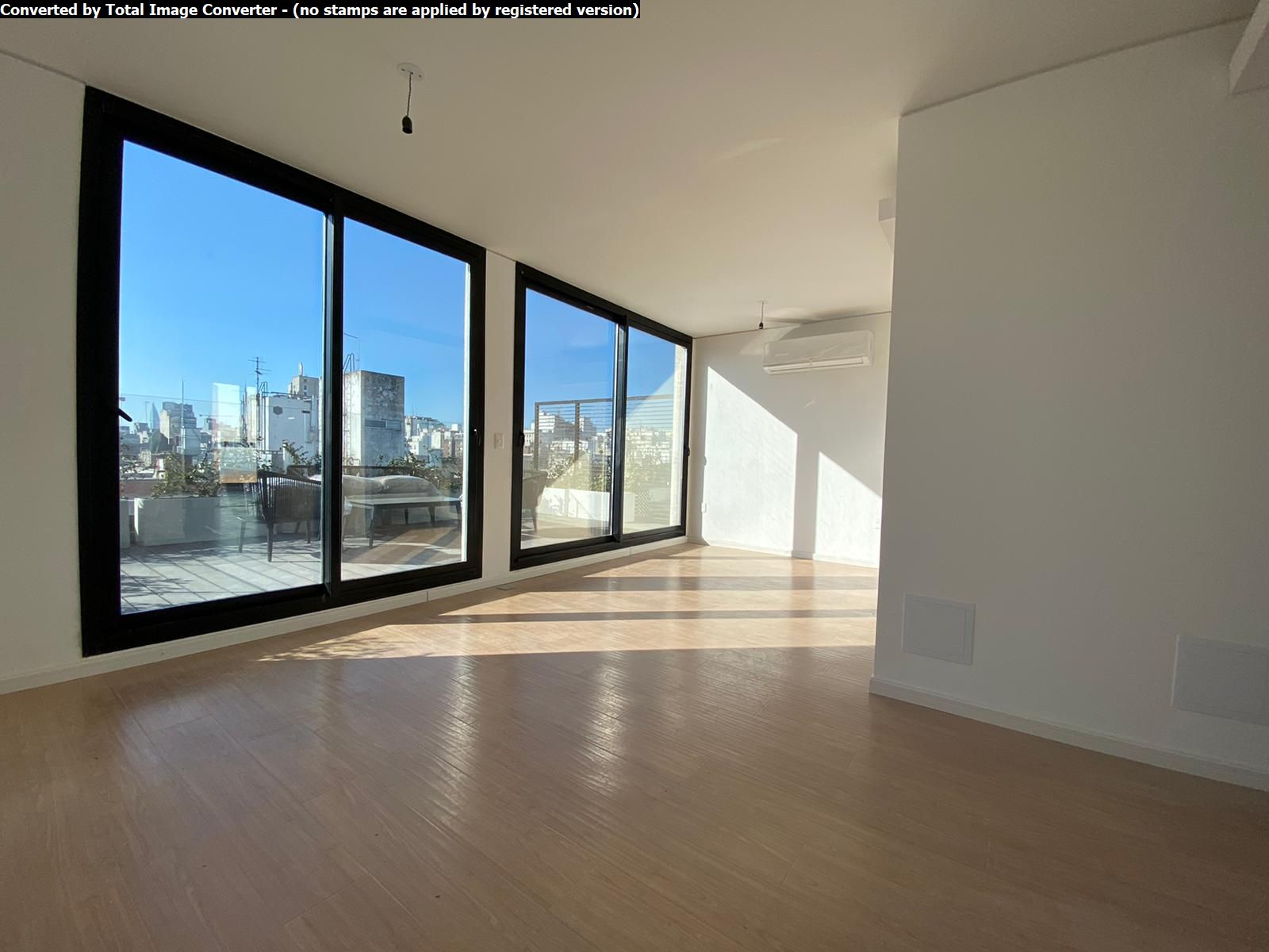Penthouse impresionante con vistas 